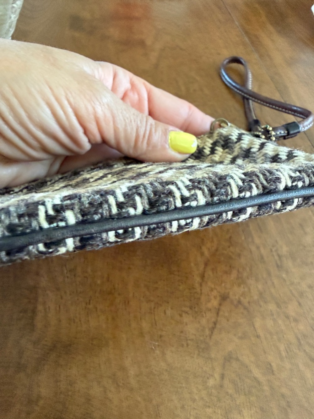 Coach Woven Houndstooth Wristlet - Brown Multi - Picture 5 of 8